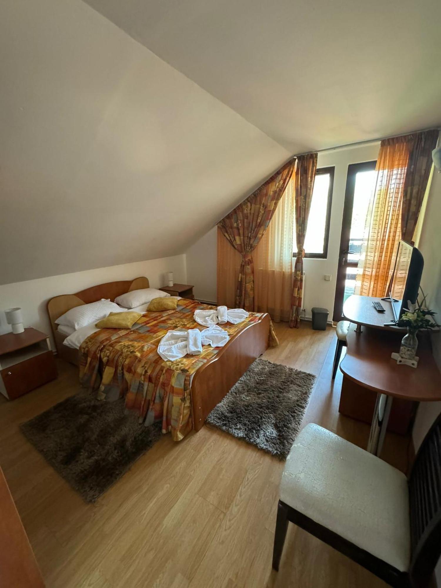 Bucura Sinaia Hotel Bagian luar foto