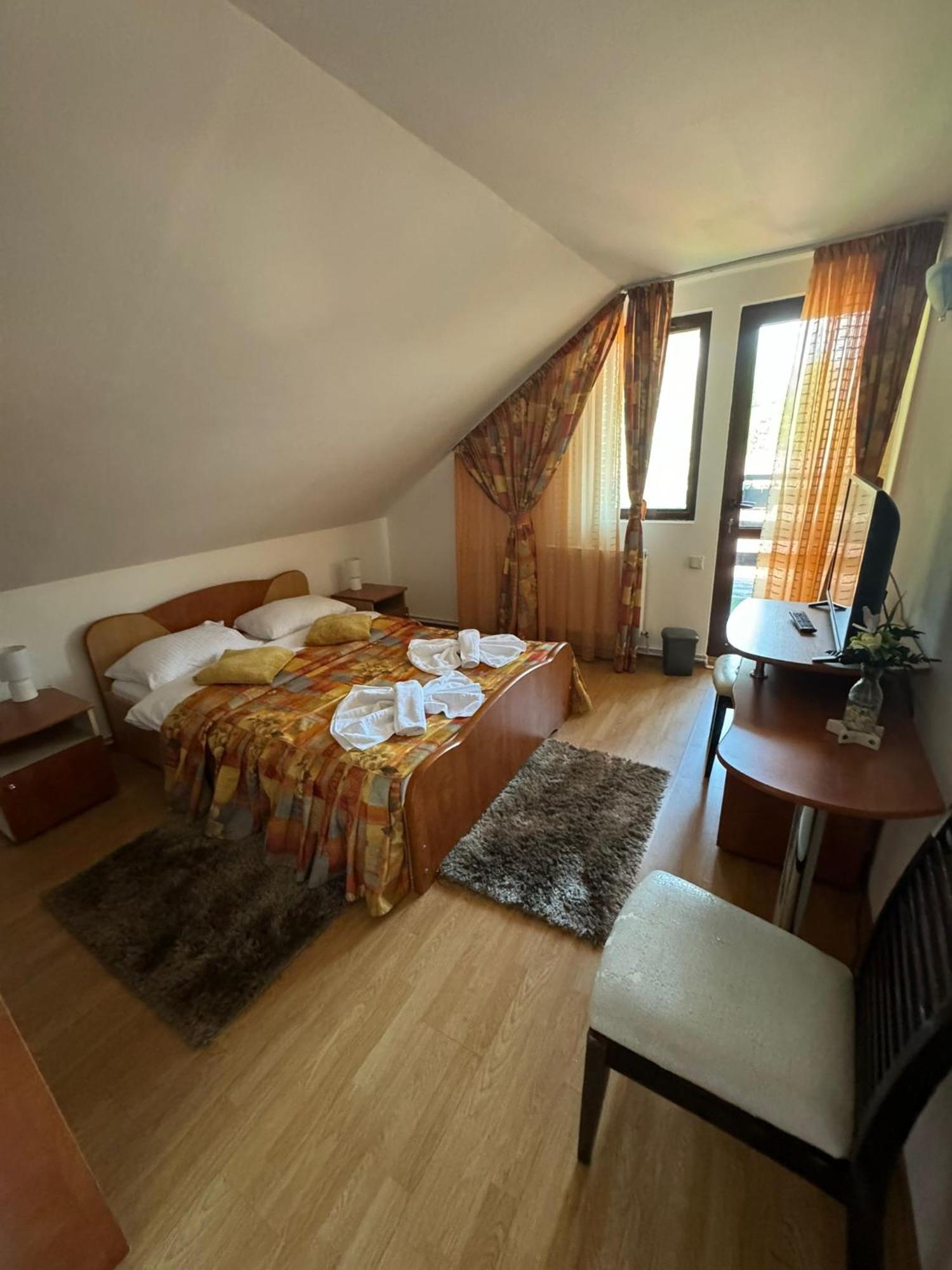 Bucura Sinaia Hotel Bagian luar foto